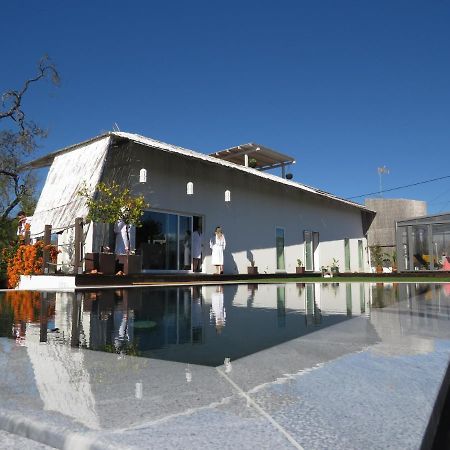 Vilapura - Naturism タヴィラ エクステリア 写真